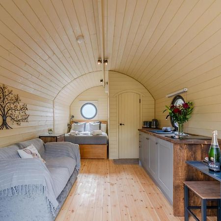 Alderton  Laburnum Farm Estateヴィラ エクステリア 写真