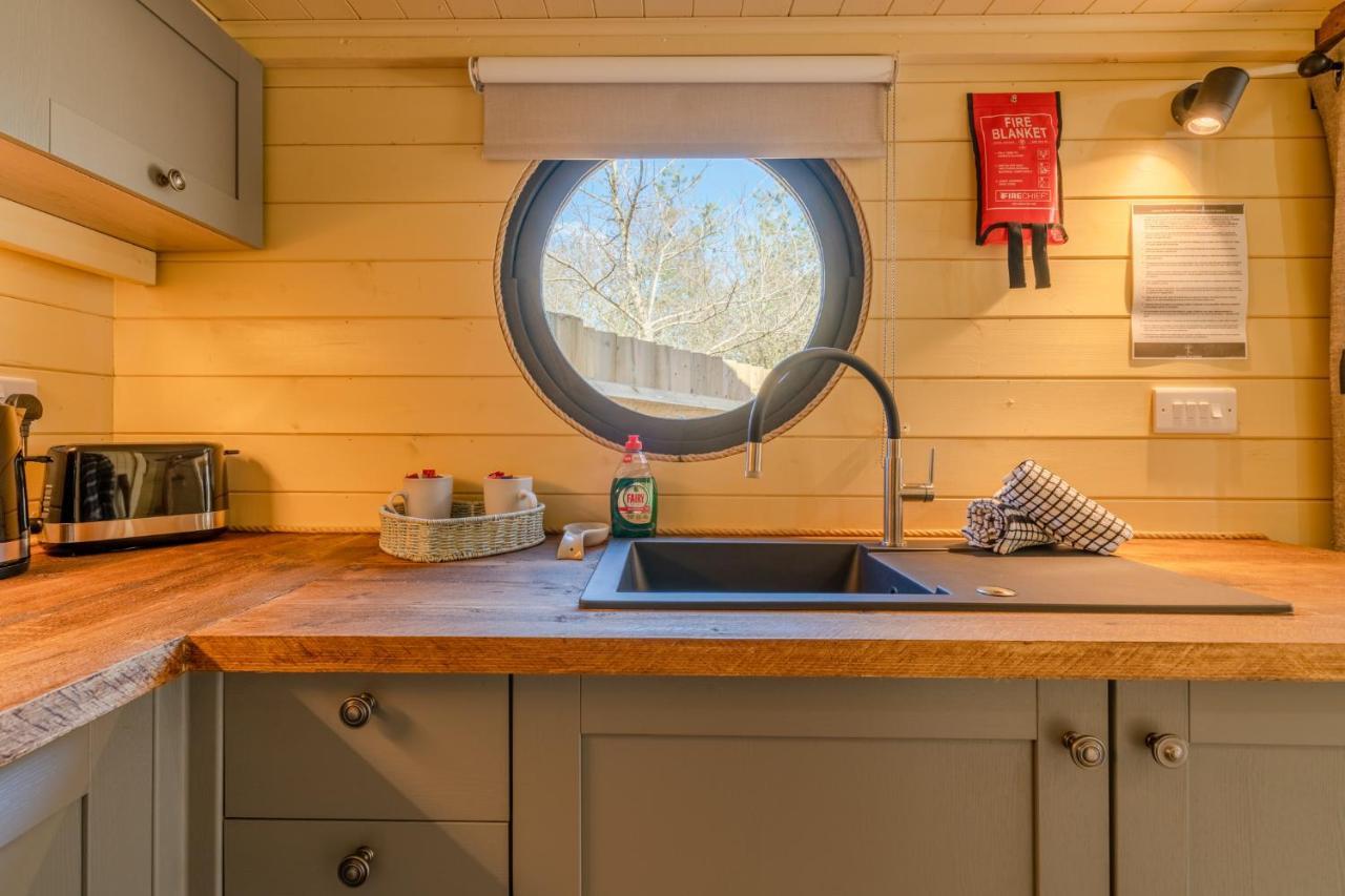 Alderton  Laburnum Farm Estateヴィラ エクステリア 写真