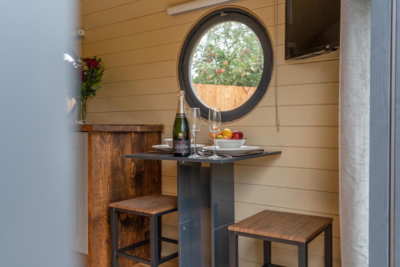 Alderton  Laburnum Farm Estateヴィラ エクステリア 写真