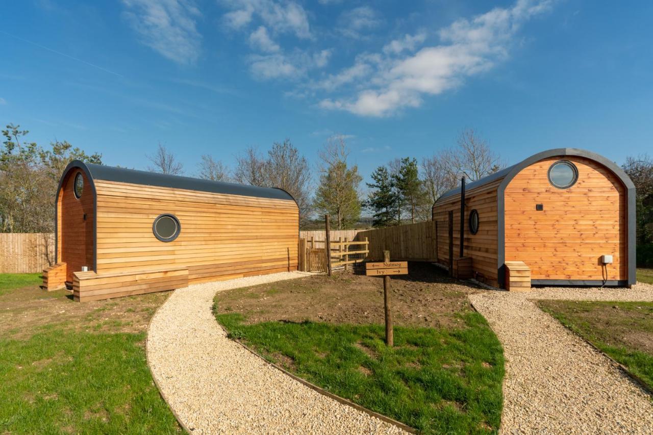 Alderton  Laburnum Farm Estateヴィラ エクステリア 写真