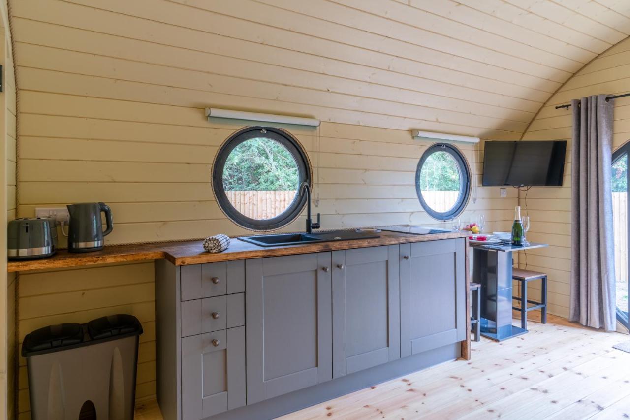 Alderton  Laburnum Farm Estateヴィラ エクステリア 写真