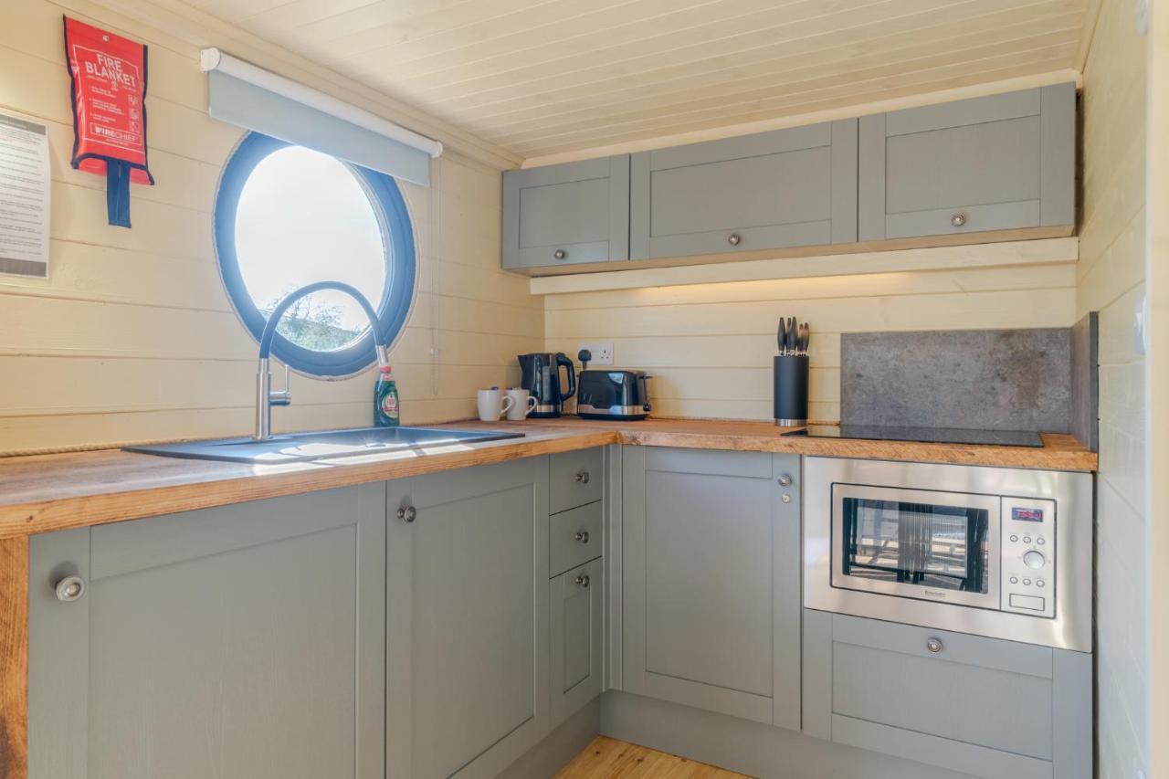 Alderton  Laburnum Farm Estateヴィラ エクステリア 写真