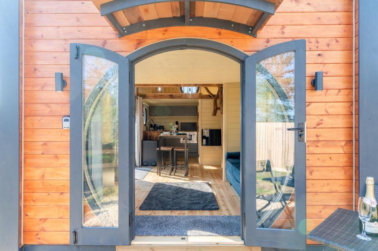 Alderton  Laburnum Farm Estateヴィラ エクステリア 写真