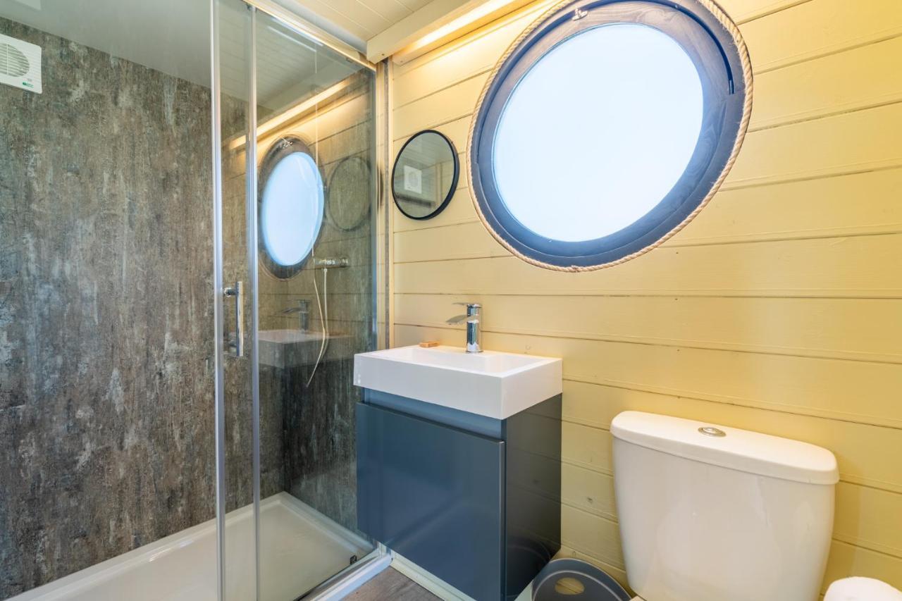Alderton  Laburnum Farm Estateヴィラ エクステリア 写真
