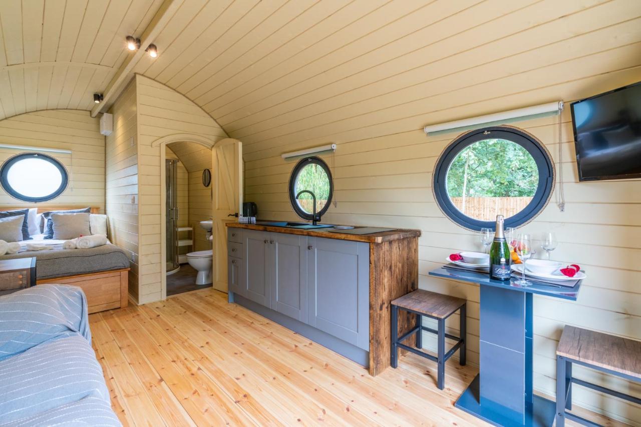Alderton  Laburnum Farm Estateヴィラ エクステリア 写真