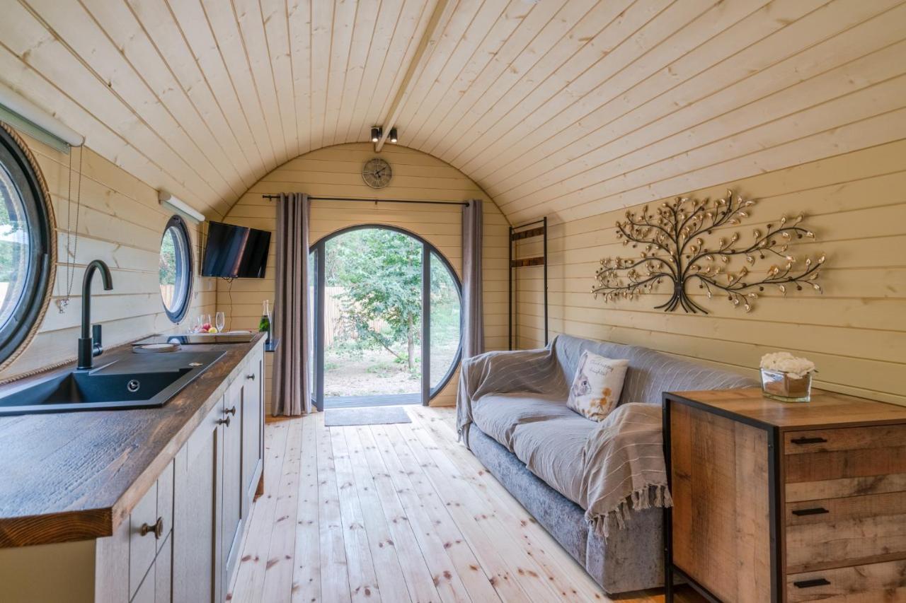 Alderton  Laburnum Farm Estateヴィラ エクステリア 写真